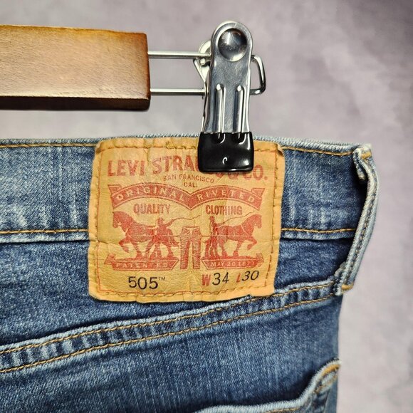 Levis 505 Jeans Mens 34x30 Blue Denim Straight Leg Regular Fit Classic Zip Fly‎ - Picture 6 of 16
